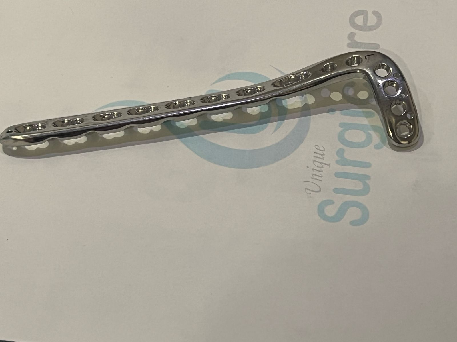 Locking anterolateral tibia distal  plate S.S